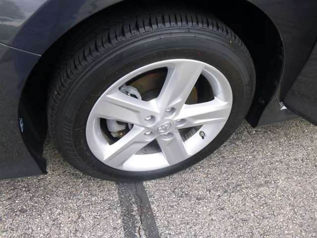 2014 Toyota Camry SE 4dr Sedan